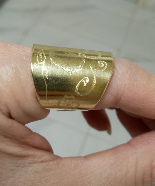 Inel supradimensionat alamă gravata cu flori, reglabil