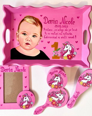 Set mot cu  Portret pictat si  Unicorn