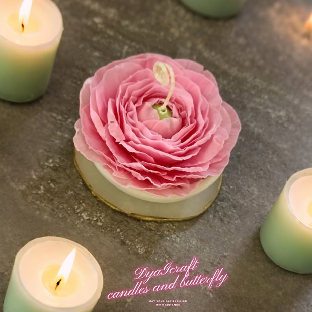 Lumânare din ceara de albine Ranunculus