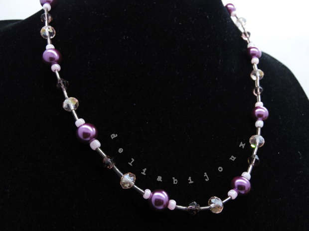 Colier handmade -margele nisip, margele sticla (cod1202)