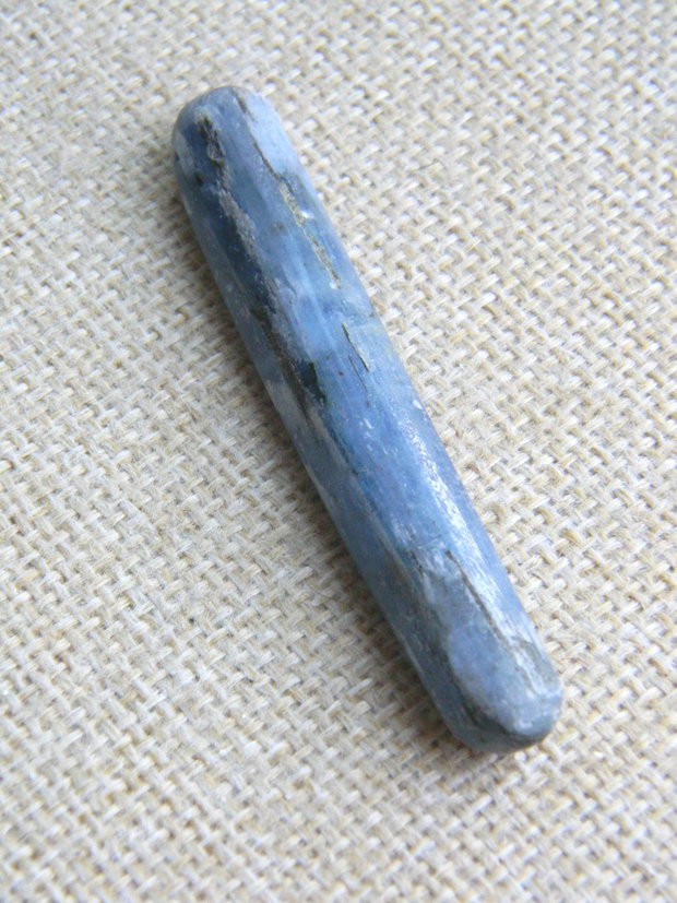 Bagheta Kyanit slefuit (F26)