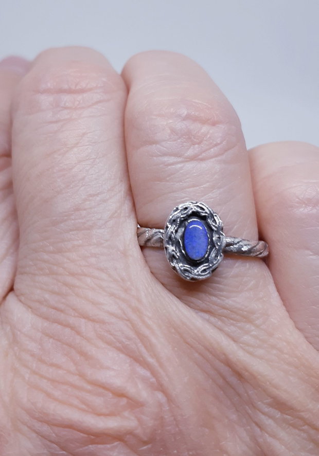 Inel unicat, stil vintage, din argint pur cu un opal albastru