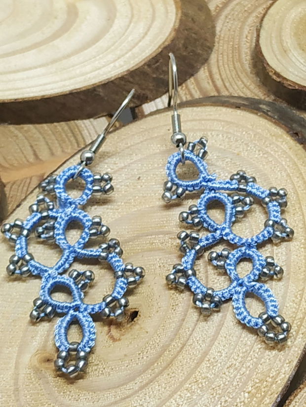 Cercei bleu cu gri din dantela frivolite, cercei dantela bleu, cercei filigran, bijuterii dantela suveicuta