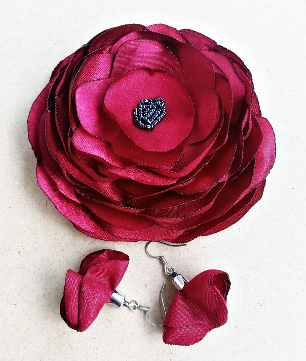 set floral brosa si cercei grena visiniu