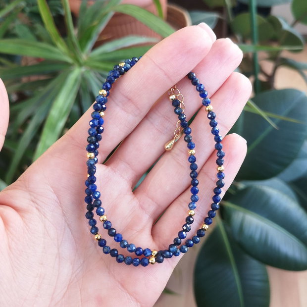 Colier din lapis lazuli natural, sfere fațetate 3.5 mm, cu bile, încuietoare și lanț de prelungire din argint