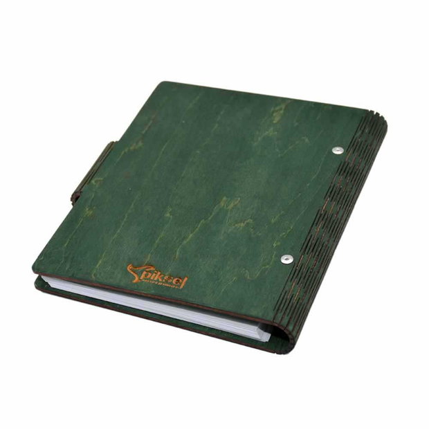 Agenda A5 din lemn personalizata, Verde, Piksel, Absolvire, Profesori, Invatatori, 100 pagini si pix din lemn inclus