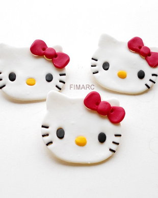 ''Hello Kitty''- brose