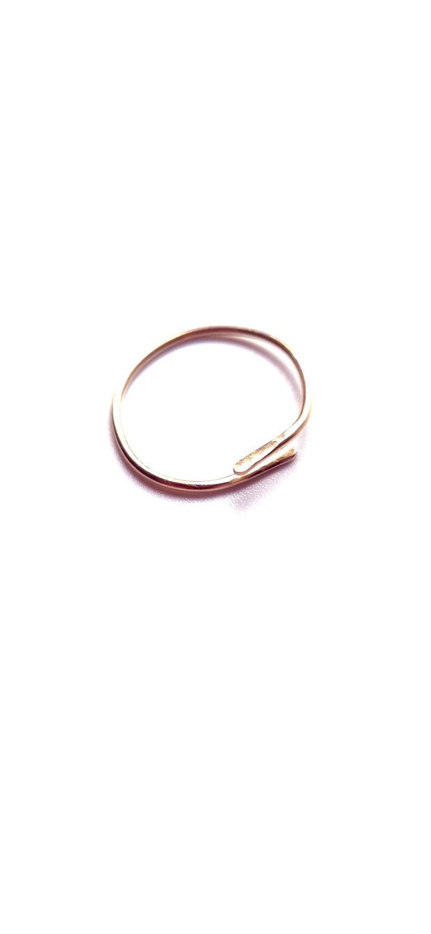Inel simplu, minimalist, modern din alama