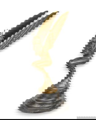 Femeie cu aripi-statueta Art Deco din bronz pe un soclu din marmura