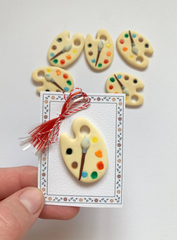 Martisor brosa Paleta culori