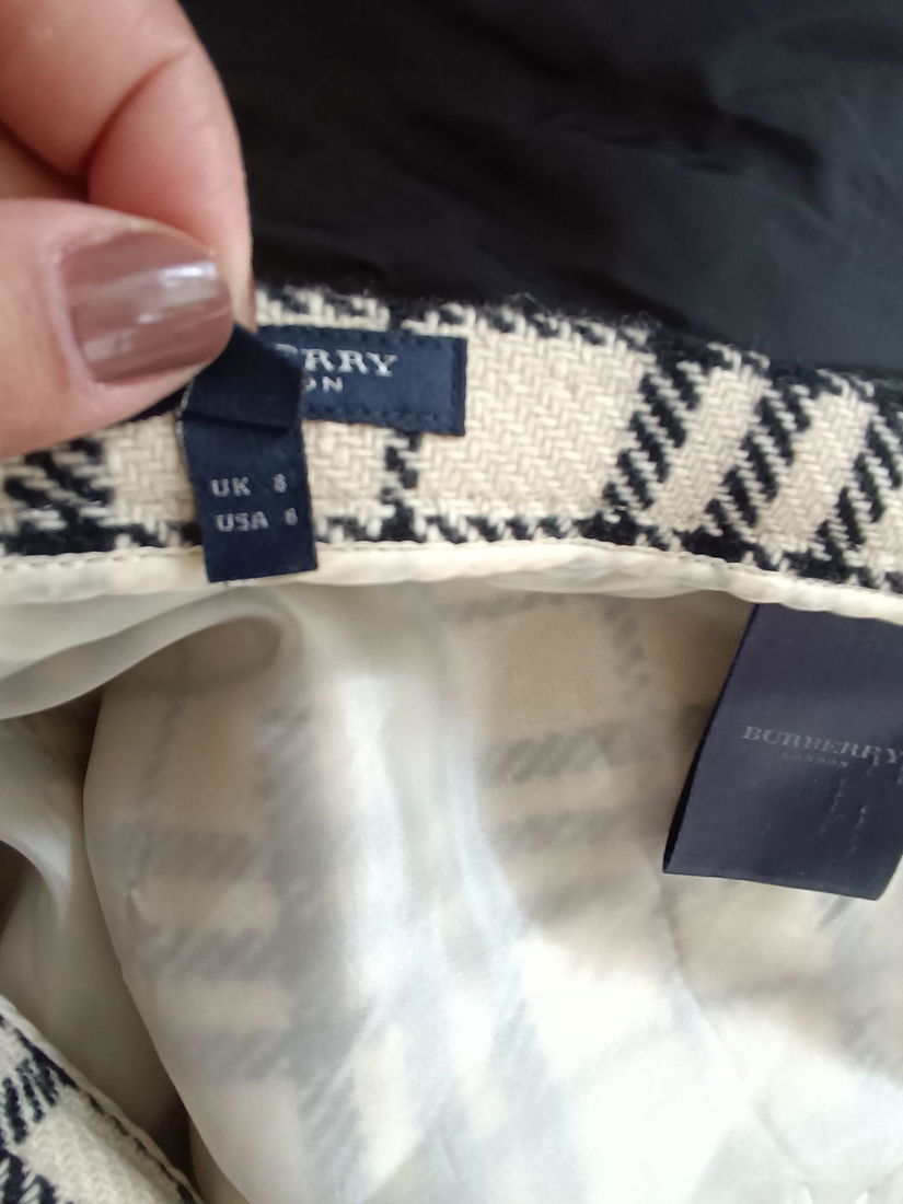 Fusta Burberry