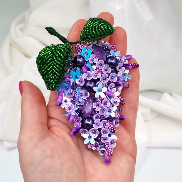 Rezervat Broșă Liliac - Visul Violet