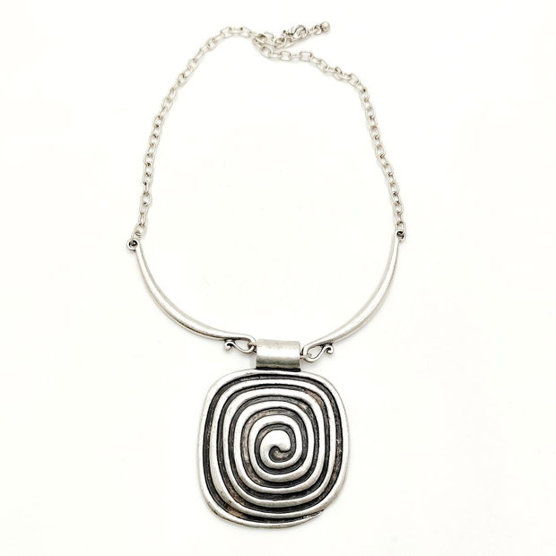 Colier pandantiv, design spiral patrat in relief, Coz001