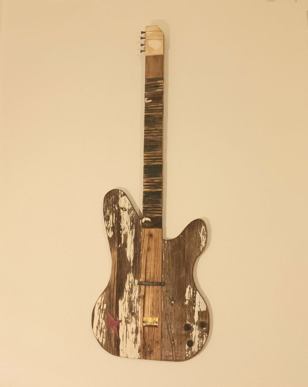 Chitara decorativa