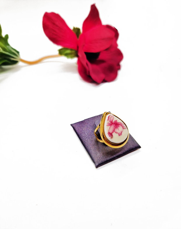 Inel "Magnolie" dintr-un fragment de portelan Rosenthal si otel inoxidabil