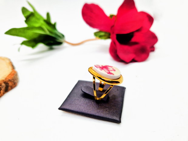Inel "Magnolie" dintr-un fragment de portelan Rosenthal si otel inoxidabil