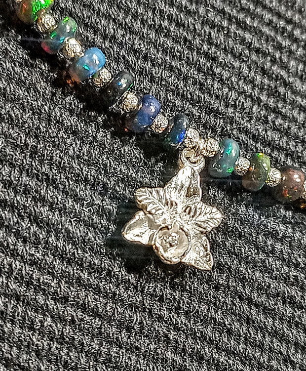 Colier argint opal de foc etiopian negru spinel negrucharm flaorae orhidee minimalist boho chic trendy - Transport gratuit