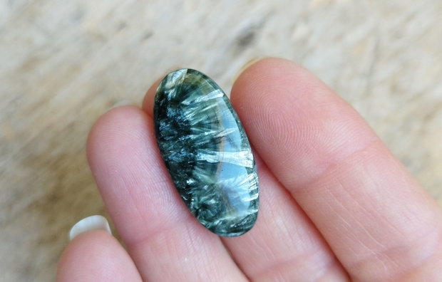 Cabochon serafinit, 31x16 mm