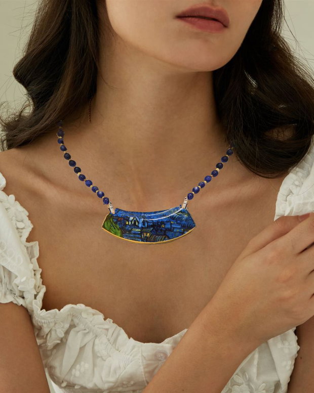 Colier "Van Gogh-Blue Houses" din fragment de portelan, argint si Lapis Lazuli