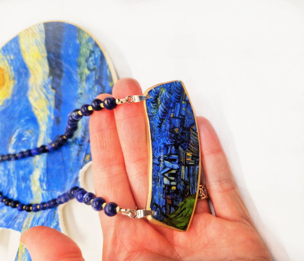 Colier "Van Gogh-Blue Houses" din fragment de portelan, argint si Lapis Lazuli