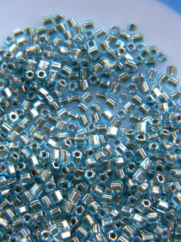 Margele TOHO hexagonale - 11/0 - TH11-990