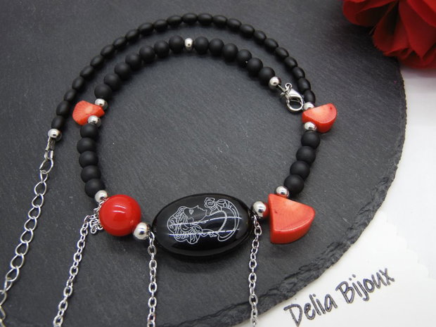 Colier handmade unicat - coral, onix, scoica (cod1211)