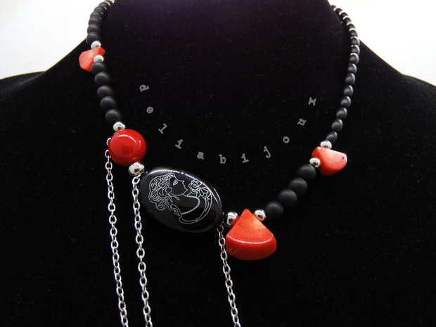 Colier handmade unicat - coral, onix, scoica (cod1211)