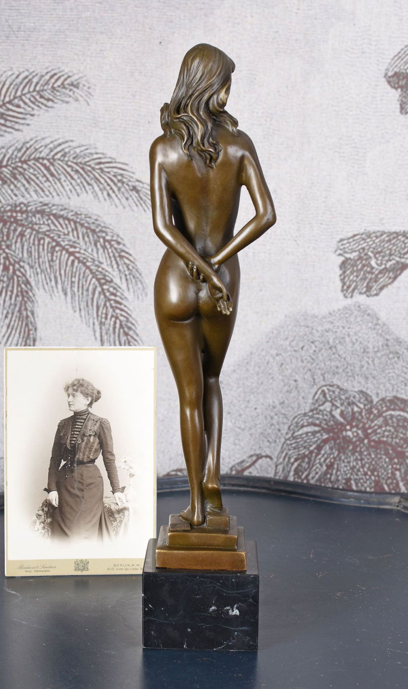 Femeie nud-statueta Art Nouveau din bronz