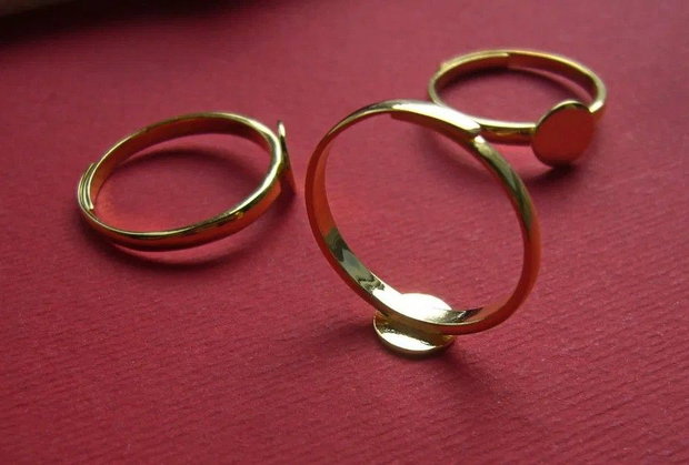 Baza inel reglabila din argint .925 aurit cu platou rotund de 7,8 mm
