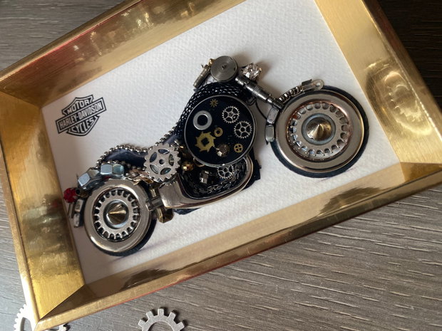 Motocicleta model Harley Davidson Cod M 681・Cadouri originale pentru barbati・Cadouri pentru ziua de nastere・Cadou 8 martie