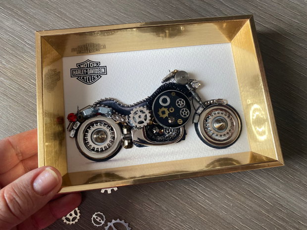 Motocicleta model Harley Davidson Cod M 681・Cadouri originale pentru barbati・Cadouri pentru ziua de nastere・Cadou 8 martie