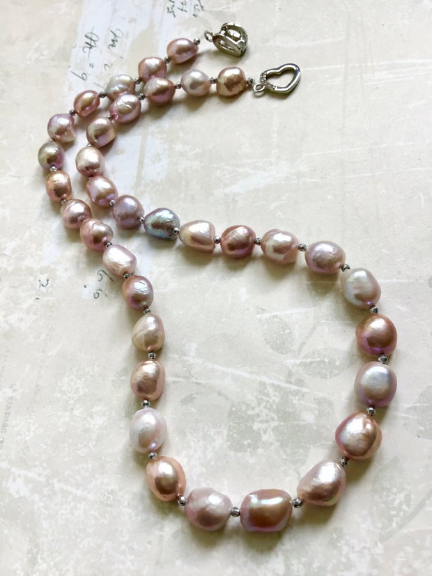 Colier perle de cultura baroc lila rose prafuit