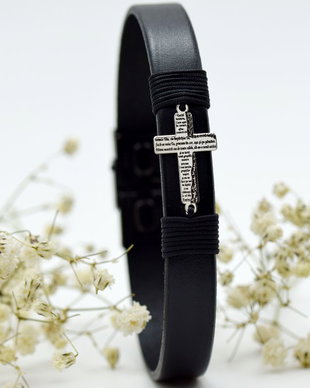 Bratara cu piele naturala simbol cruciulita personalizata cu rugaciunea Tatl nostru  Argint 925