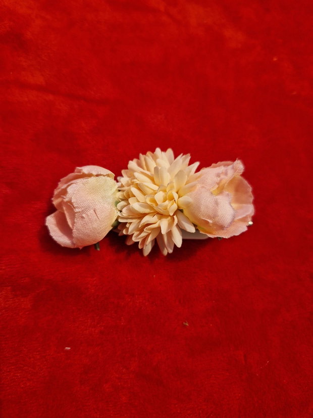Cleme par buchetel floral