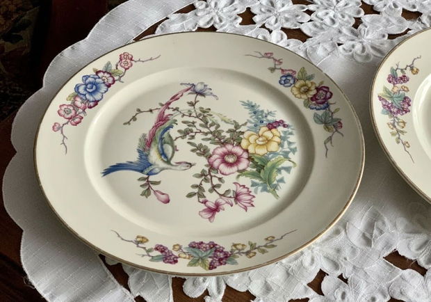 Colier dublu "Buchet de flori" din fragment de portelan Rosenthal, perla seashell si inox auriu