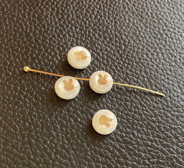 SHELL-RB/Margele rotunde sidef element iepuras 7.5x4mm - 1 buc