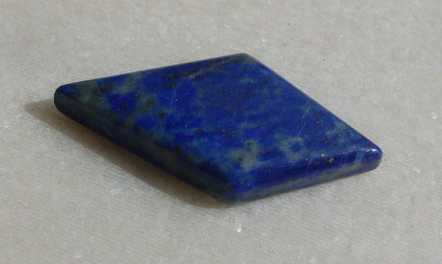 Lapis lazuli cabochon aprox 36x19x5.5 mm