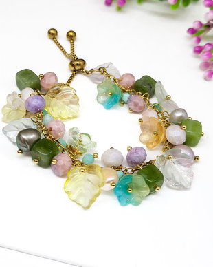 Bratara charm flori si frunze cu perle de cultura ,amazonit si peridot
