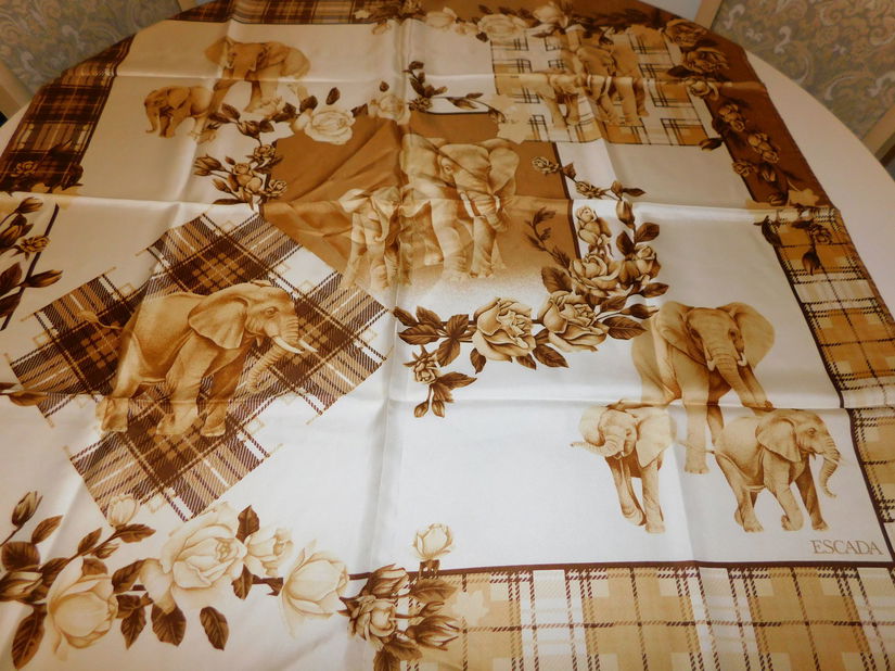 ESCADA - esarfa noua matase naturala plina , tiv manual ,