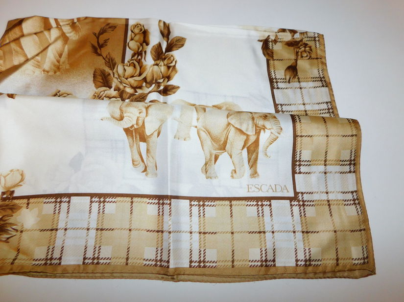 ESCADA - esarfa noua matase naturala plina , tiv manual ,