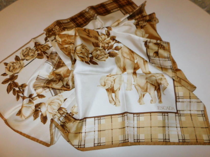 ESCADA - esarfa noua matase naturala plina , tiv manual ,