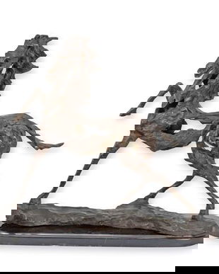 Cal-statueta moderna din bronz pe un soclu din marmura