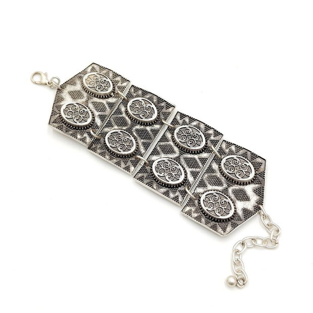 Bratara zamac cu modele ornamentale in relief, Brz034