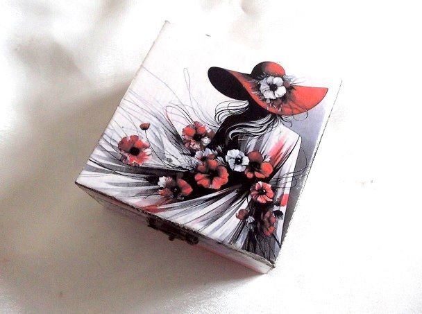 cutie lemn decorata 48117