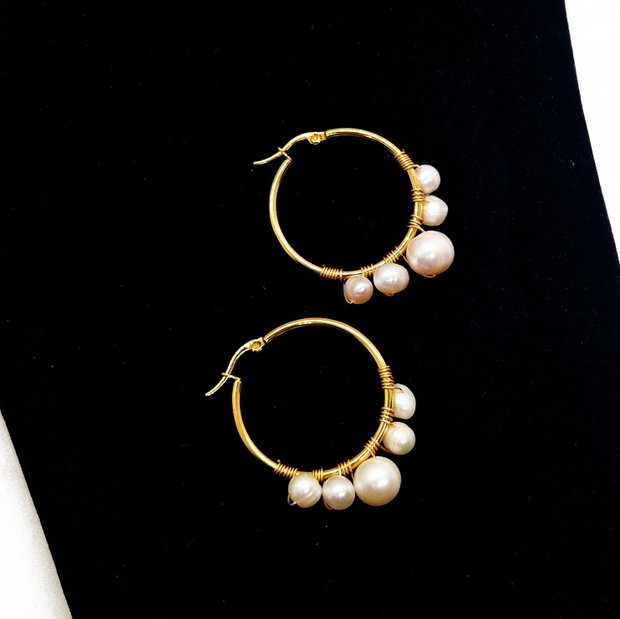 Cercei "Pearl Hoop" din inox si perle de cultura
