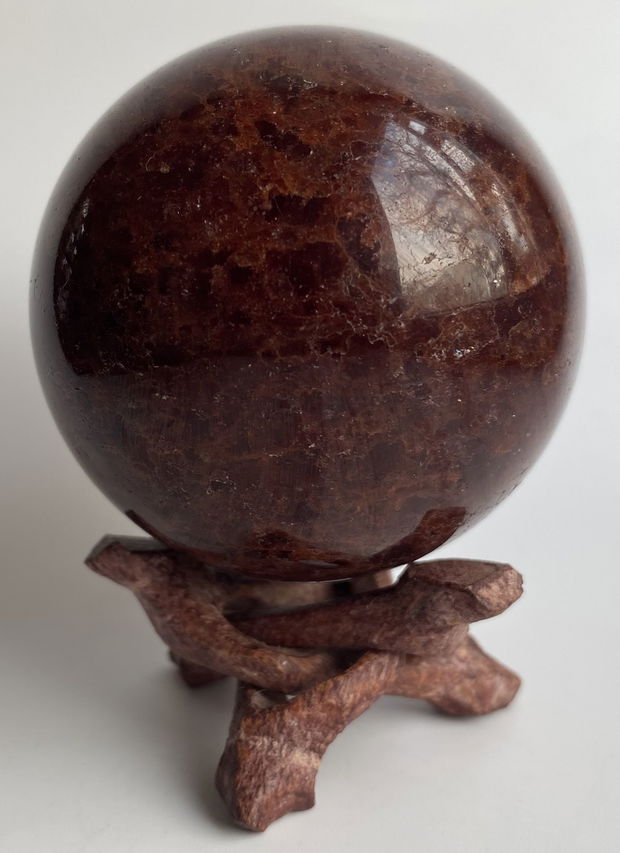 Cuart Capsuna Rosu - sfera din piatra semipretioasa