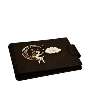 Album foto A5 personalizat, din lemn, Wenge, Piksel, GuestBook, Caiet amintiri pentru copii, Zana pe Luna