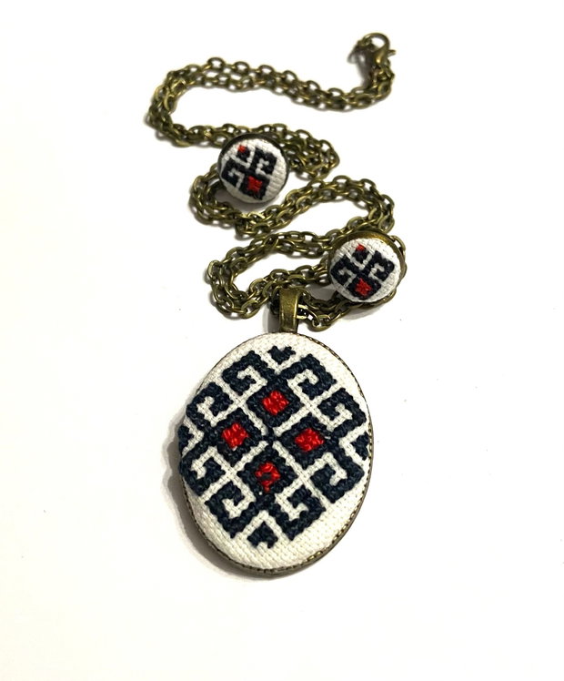 Set, colier si cercei cu broderie  manuala - traditional