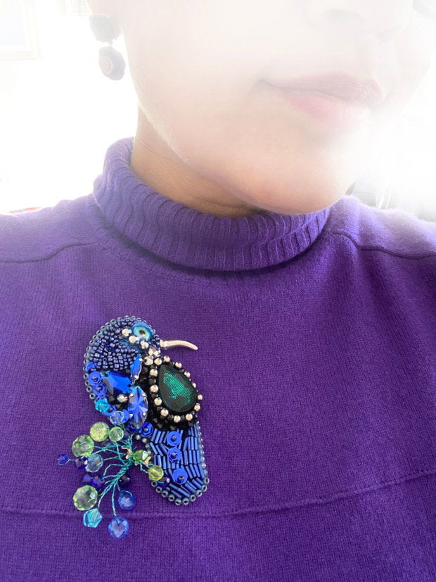 Brosa delicata Papagal albastru・Brosa broderie cu paiete・Brosa handmade in nuante de albastru