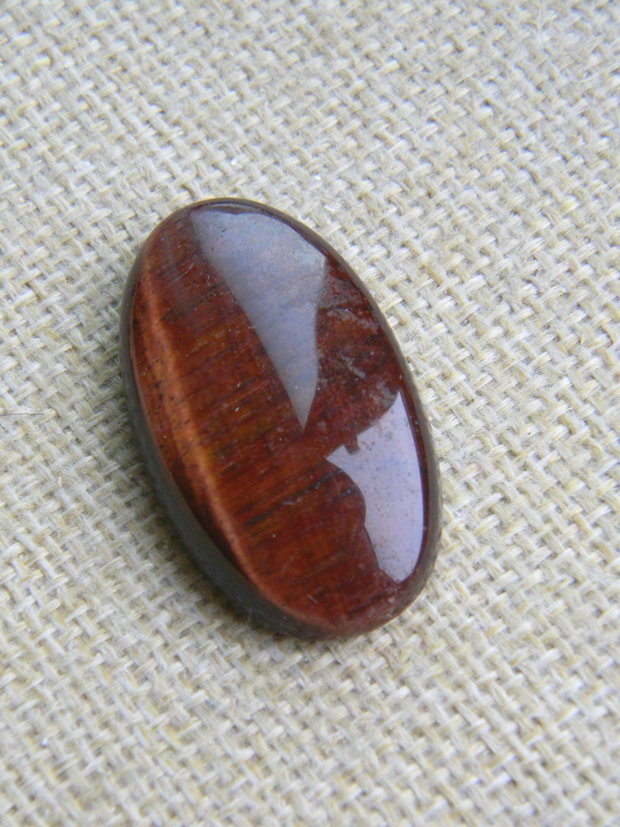 Caboson ochi de tigru rosu (C25)
